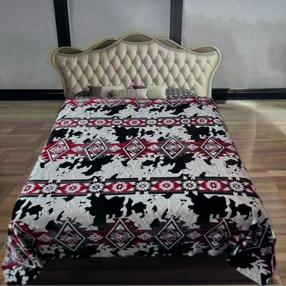 New King size soft flannel Blanket Cow print white Black Red